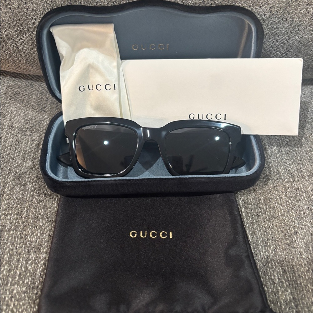 Gucci Black Sunglasses Full Inclusion